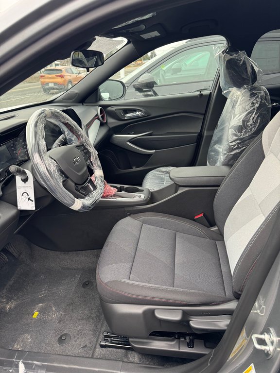 Chevrolet Trax  2026 à Sturgeon Falls, Ontario - 9 - w1024h768px