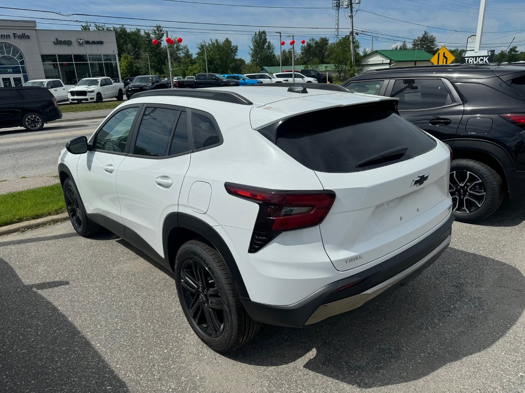 2026 Chevrolet Trax in Sturgeon Falls, Ontario - 2 - w1024h768px