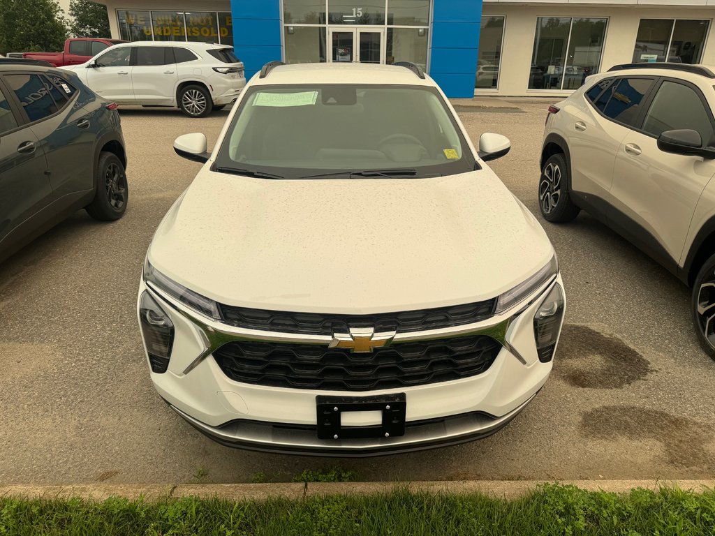 2026 Chevrolet Trax in Sturgeon Falls, Ontario - 6 - w1024h768px