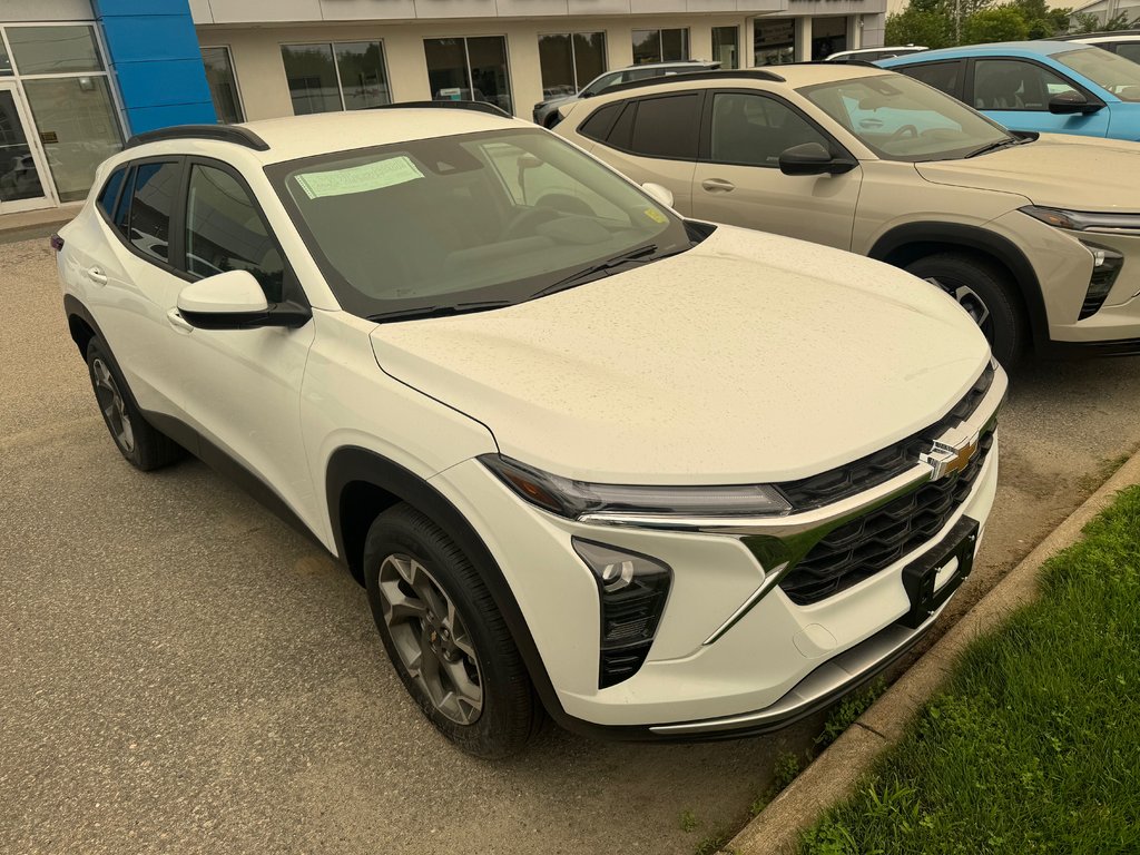 2026 Chevrolet Trax in Sturgeon Falls, Ontario - 5 - w1024h768px