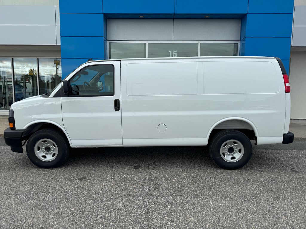 2025 GMC Savana Cargo 2500 in Sturgeon Falls, Ontario - 2 - w1024h768px