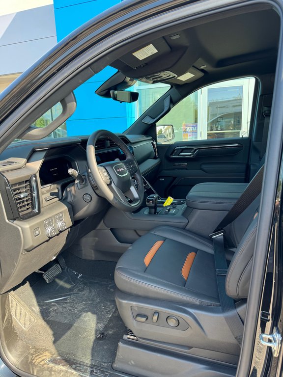 2026 GMC Sierra 1500 AT4 Crew Cab 4WD in Sturgeon Falls, Ontario - 10 - w1024h768px