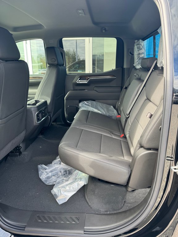 2026 GMC SIERRA 1500 ELEVATION CREW 4WD in Sturgeon Falls, Ontario - 8 - w1024h768px