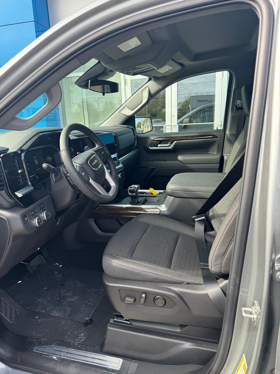 2026 GMC SIERRA 1500 ELEVATION CREW 4WD in Sturgeon Falls, Ontario - 10 - w1024h768px