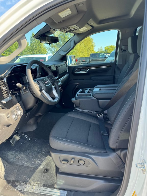 2026 GMC SIERRA 1500 SLE CREW CAB 4WD in Sturgeon Falls, Ontario - 11 - w1024h768px