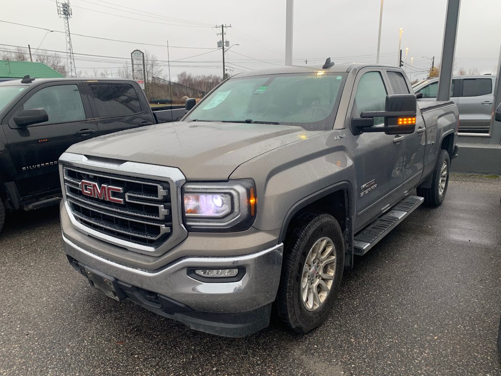 2017 GMC Sierra 1500 in Sturgeon Falls, Ontario - 1 - w1024h768px