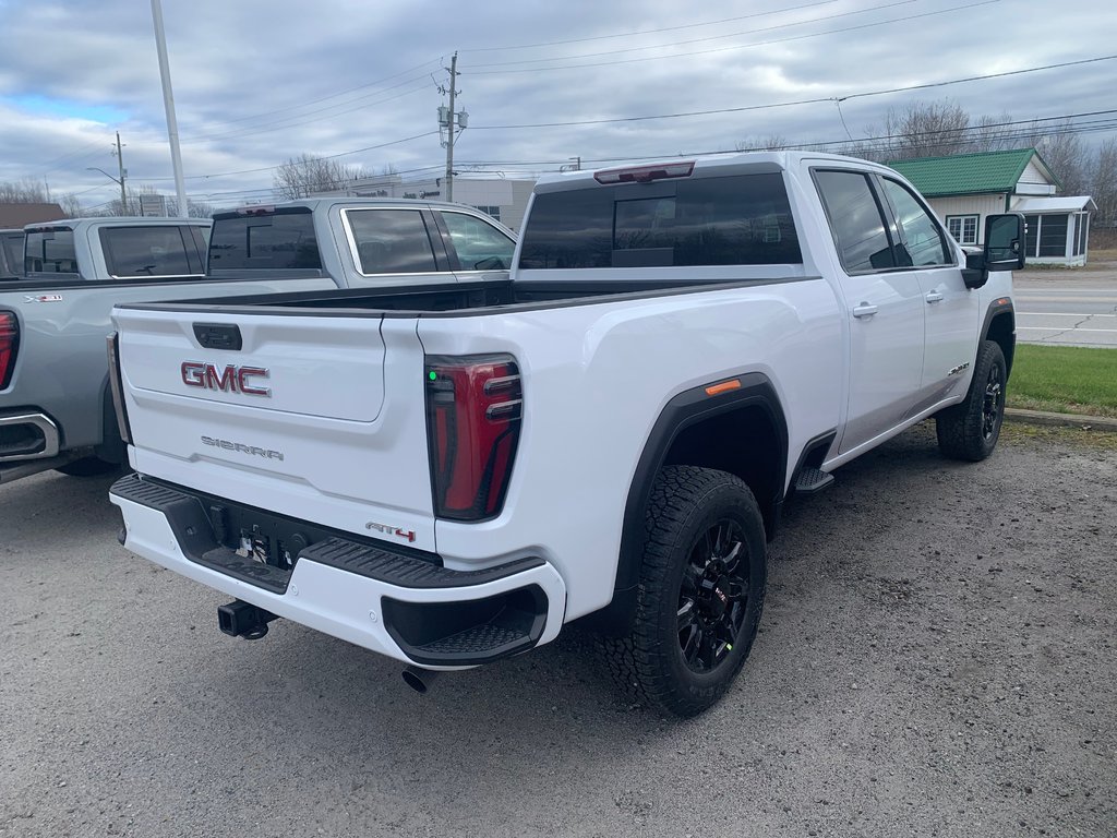 2025 GMC Sierra 2500 HD in Sturgeon Falls, Ontario - 3 - w1024h768px