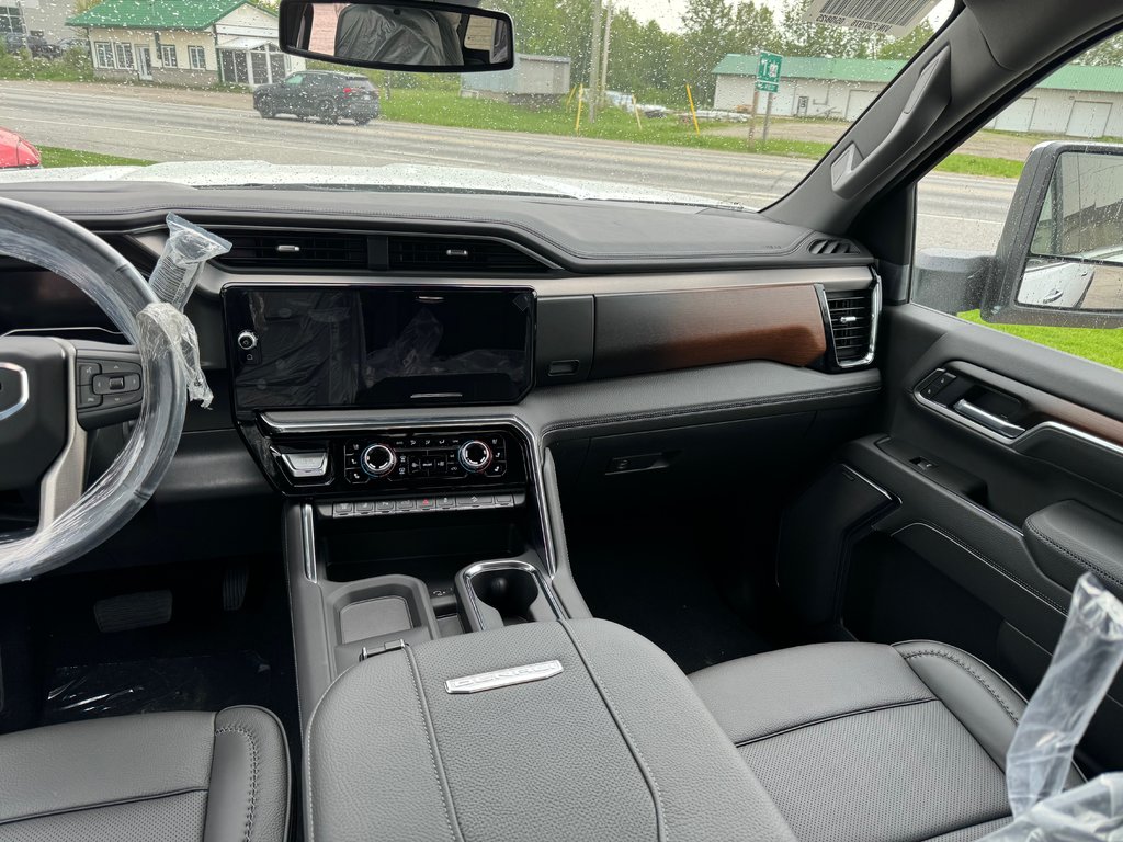 2025 GMC Sierra 2500 HD in Sturgeon Falls, Ontario - 9 - w1024h768px