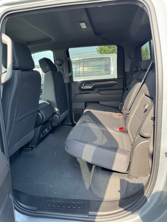 GMC Sierra 2500 HD  2025 à Sturgeon Falls, Ontario - 7 - w1024h768px