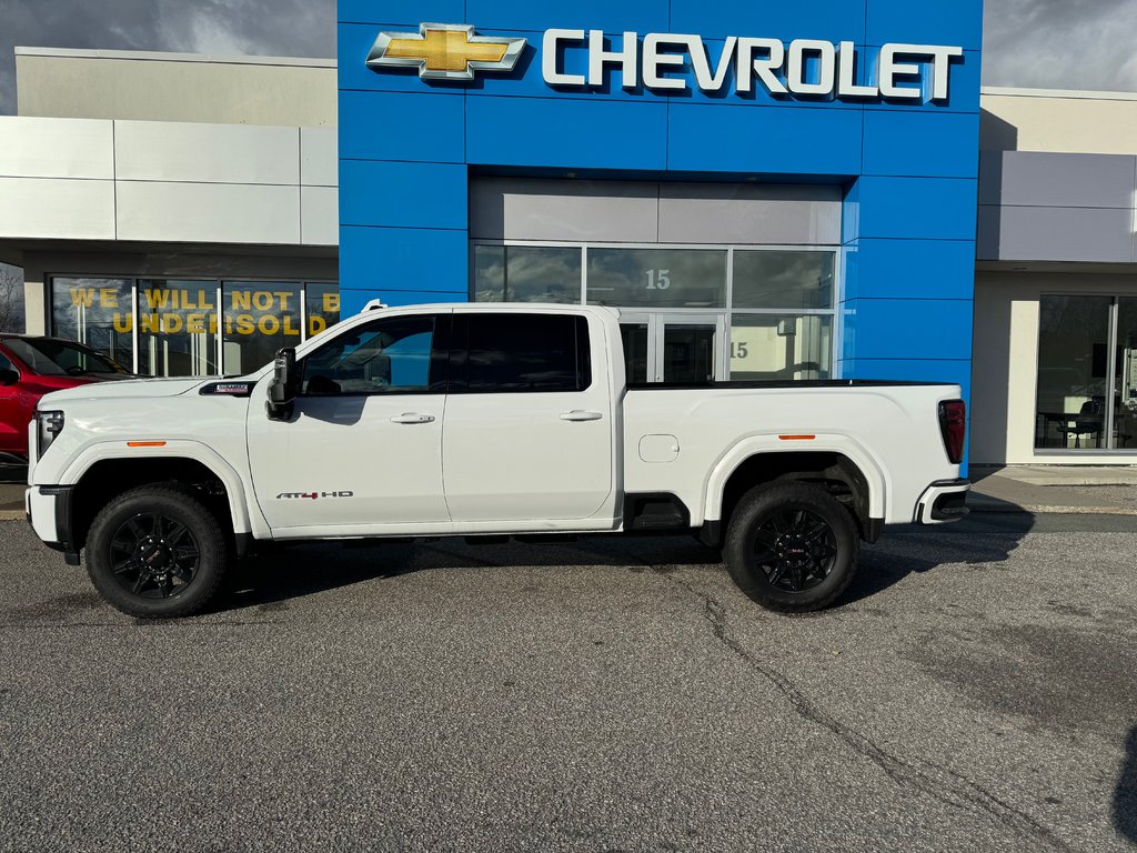 2026 GMC Sierra 2500 HD in Sturgeon Falls, Ontario - 2 - w1024h768px