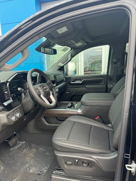 2026 GMC Sierra 2500 HD in Sturgeon Falls, Ontario - 11 - w1024h768px