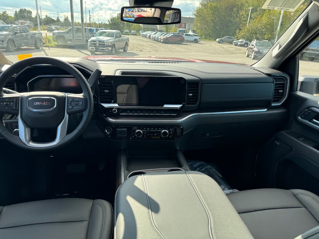 2026 GMC SIERRA 2500 SLT CREW CAB 4WD in Sturgeon Falls, Ontario - 9 - w1024h768px