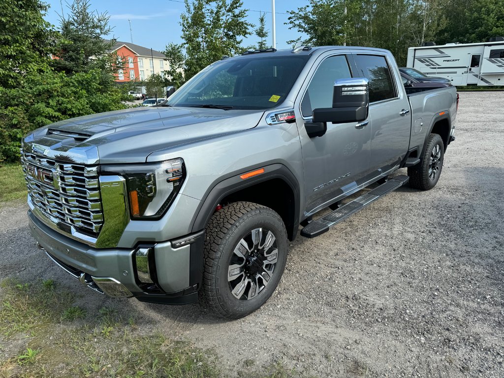 GMC Sierra 3500 HD  2025 à Sturgeon Falls, Ontario - 1 - w1024h768px