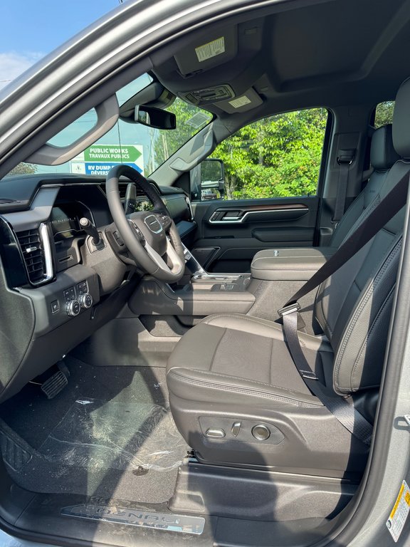 GMC Sierra 3500 HD  2025 à Sturgeon Falls, Ontario - 11 - w1024h768px