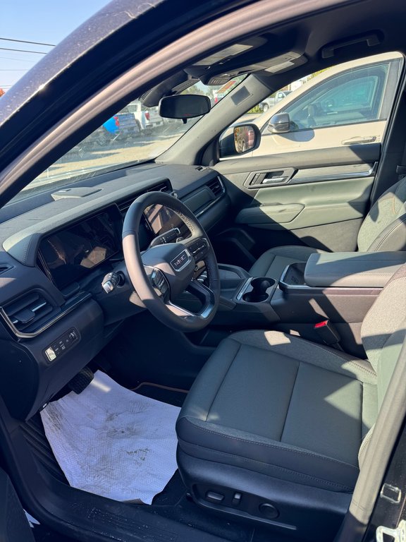 2026 GMC Terrain in Sturgeon Falls, Ontario - 10 - w1024h768px