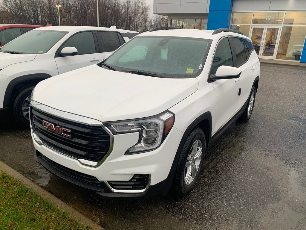 2024 GMC Terrain in Sturgeon Falls, Ontario - 1 - w1024h768px