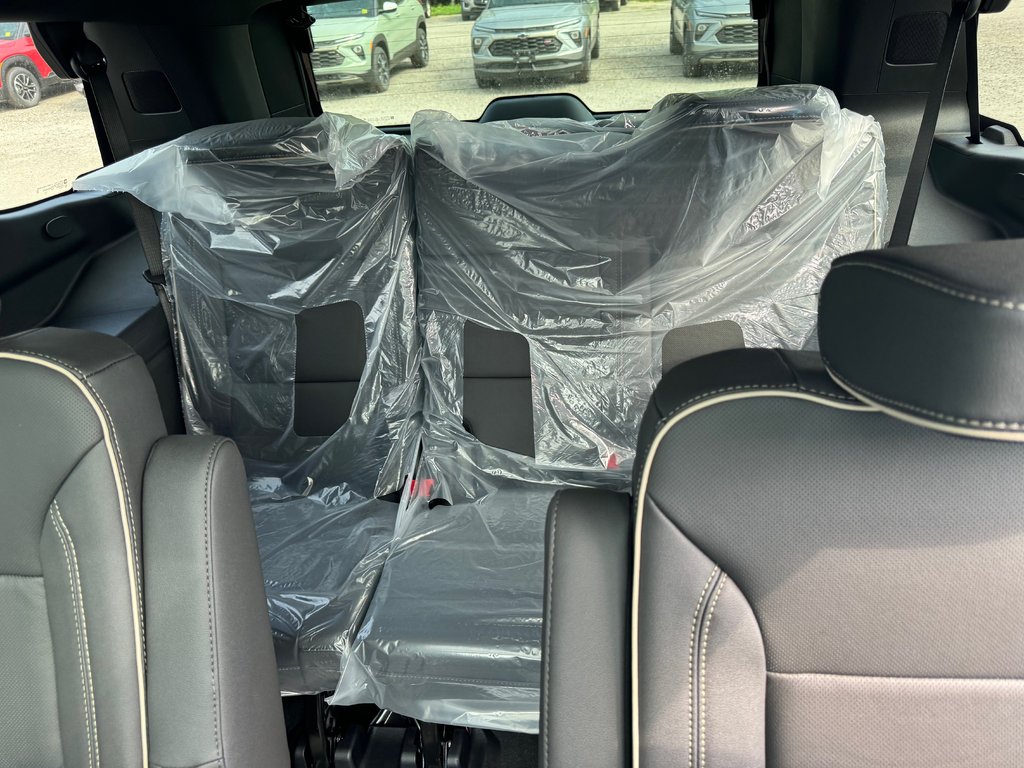 2025 GMC Yukon Elevation 4WD in Sturgeon Falls, Ontario - 8 - w1024h768px