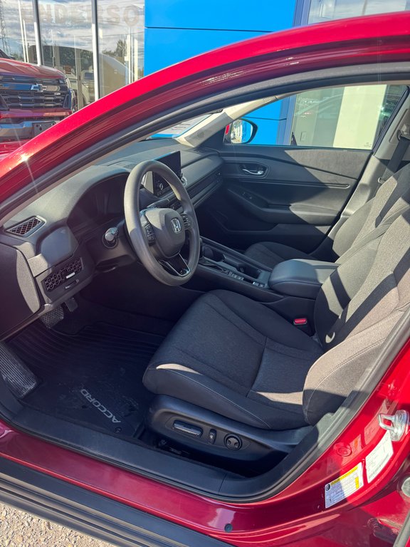 Honda ACCORDBase  2023 à Sturgeon Falls, Ontario - 10 - w1024h768px