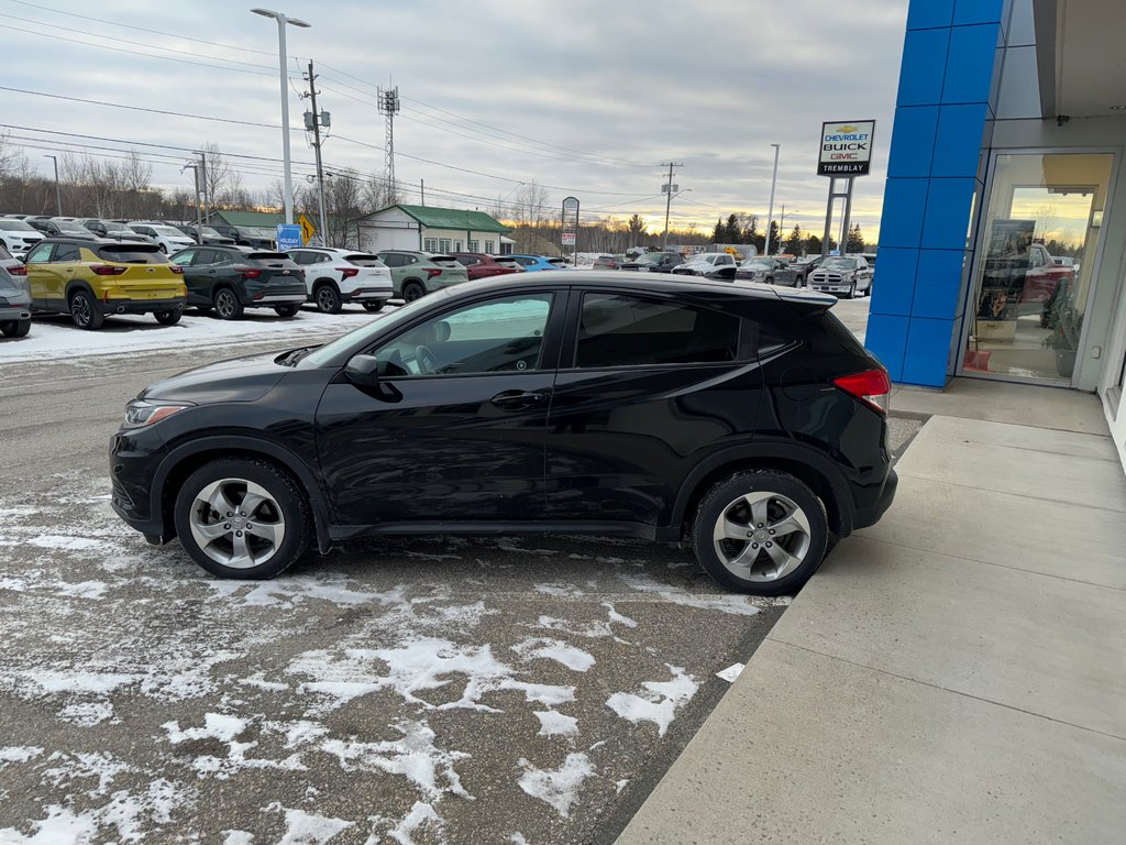 Honda HR-V LX  2021 à Sturgeon Falls, Ontario - 2 - w1024h768px