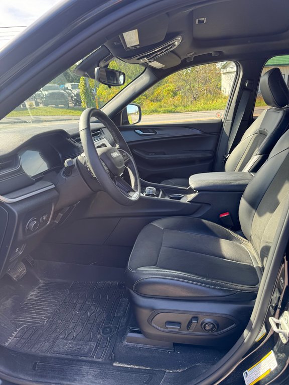 2023 Jeep Grand CherokeeAltitude in Sturgeon Falls, Ontario - 9 - w1024h768px