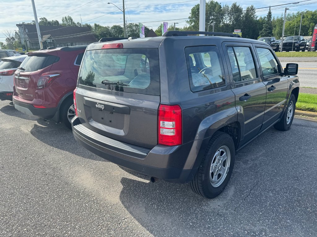 2016 Jeep PATRIOT SPORT in Sturgeon Falls, Ontario - 4 - w1024h768px