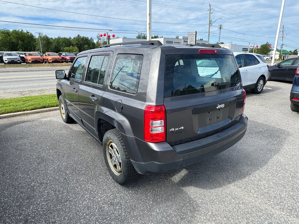 Jeep Patriot Sport  2016 à Sturgeon Falls, Ontario - 2 - w1024h768px