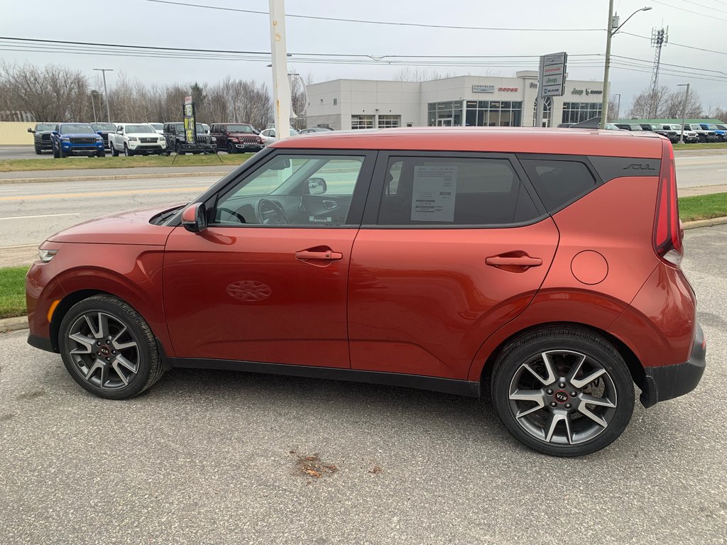 2021 Kia SoulEX in Sturgeon Falls, Ontario - 2 - w1024h768px