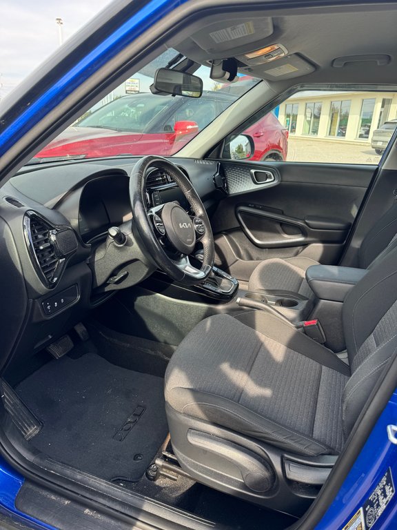 2023 Kia SoulEX in Sturgeon Falls, Ontario - 9 - w1024h768px