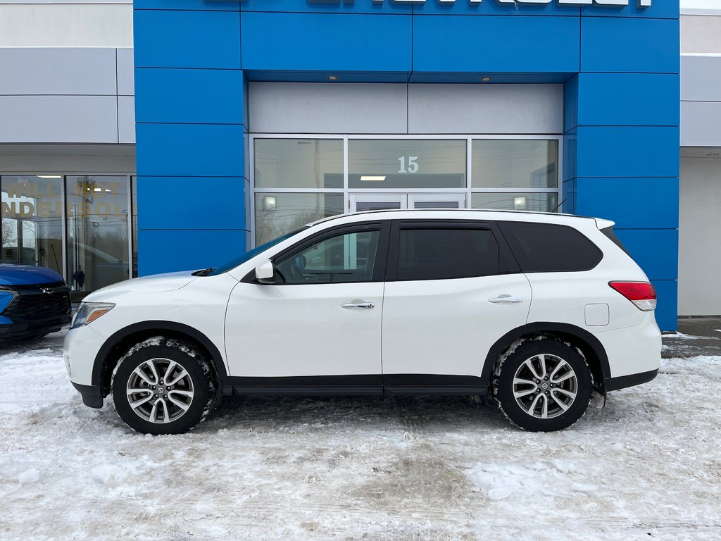 Nissan Pathfinder SL  2014 à Sturgeon Falls, Ontario - 2 - w1024h768px