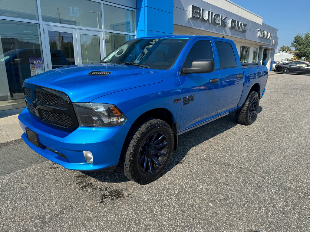 Ram 1500 ClassicTradesman  2022 à Sturgeon Falls, Ontario - 1 - w1024h768px