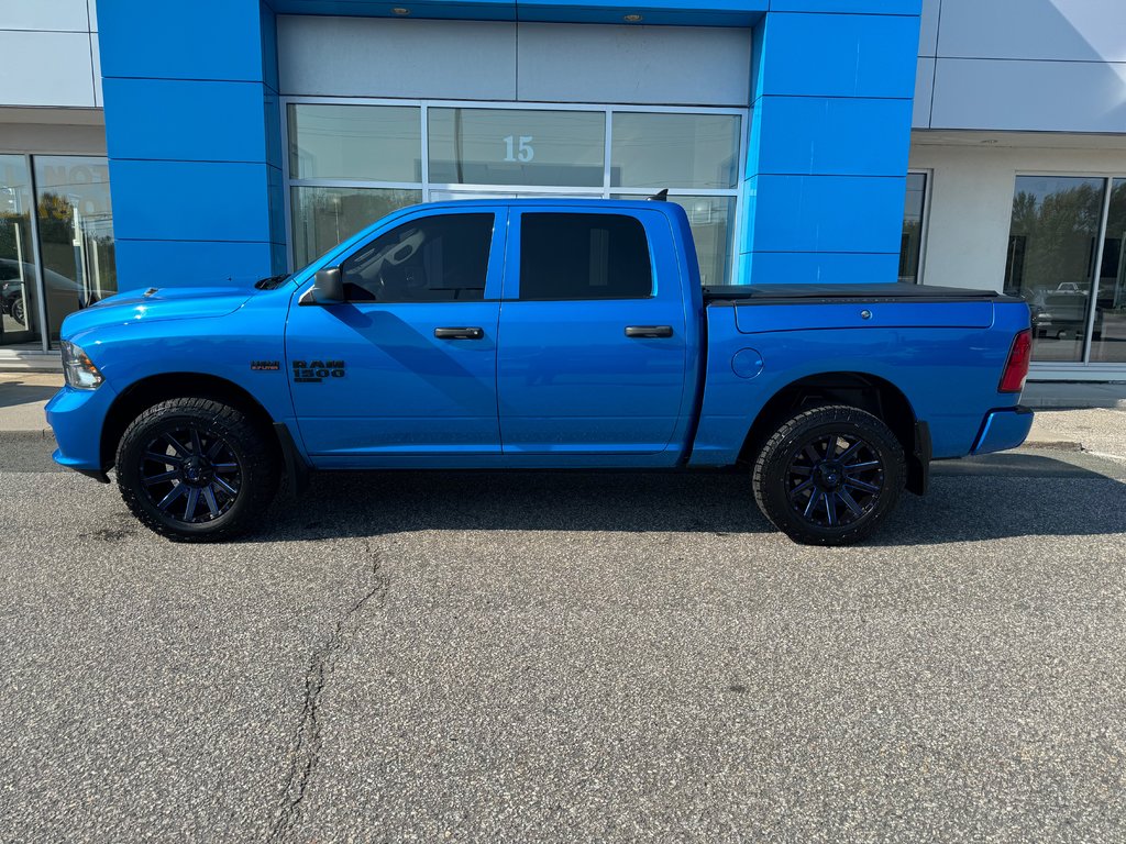Ram 1500 ClassicTradesman  2022 à Sturgeon Falls, Ontario - 2 - w1024h768px