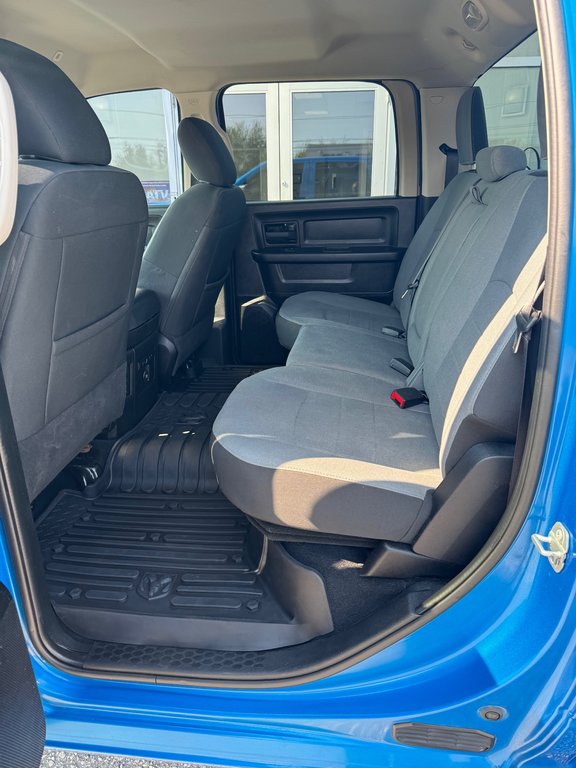 Ram 1500 ClassicTradesman  2022 à Sturgeon Falls, Ontario - 9 - w1024h768px