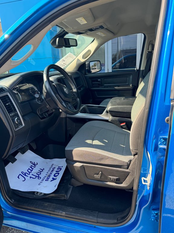 Ram 1500 ClassicTradesman  2022 à Sturgeon Falls, Ontario - 11 - w1024h768px