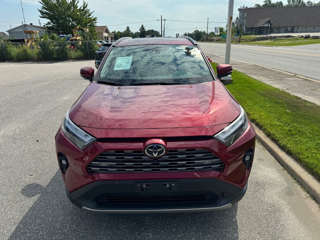 Toyota RAV4 LIMITED  2023 à Sturgeon Falls, Ontario - 9 - w1024h768px