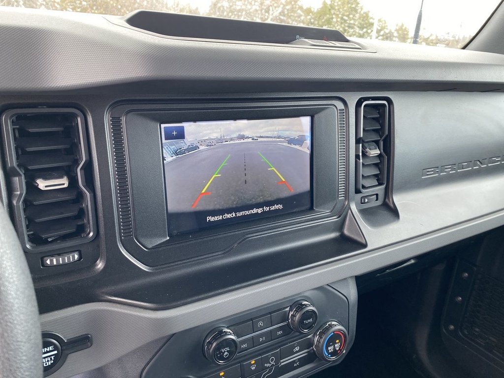 2022 Ford Bronco Base in Alliston, Ontario - 17 - w1024h768px