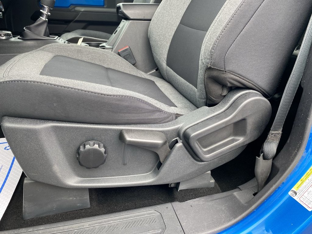 2022 Ford Bronco Base in Alliston, Ontario - 12 - w1024h768px