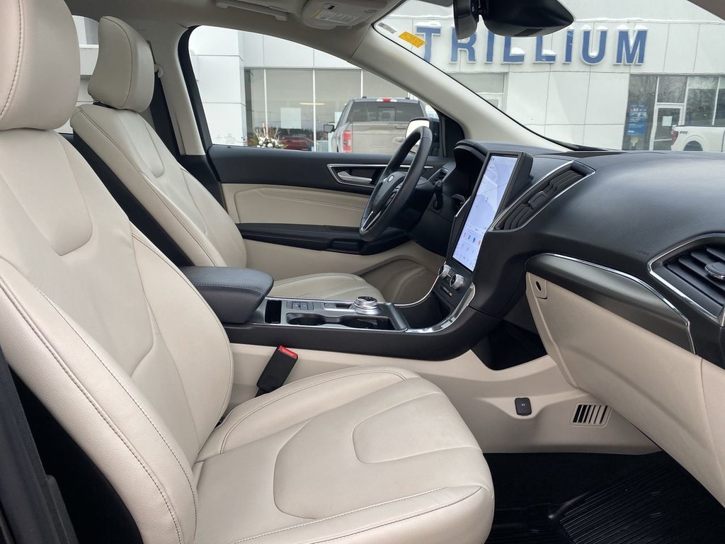 2022 Ford Edge Titanium in Alliston, Ontario - 25 - w1024h768px