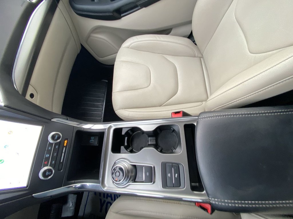 2022 Ford Edge Titanium in Alliston, Ontario - 21 - w1024h768px