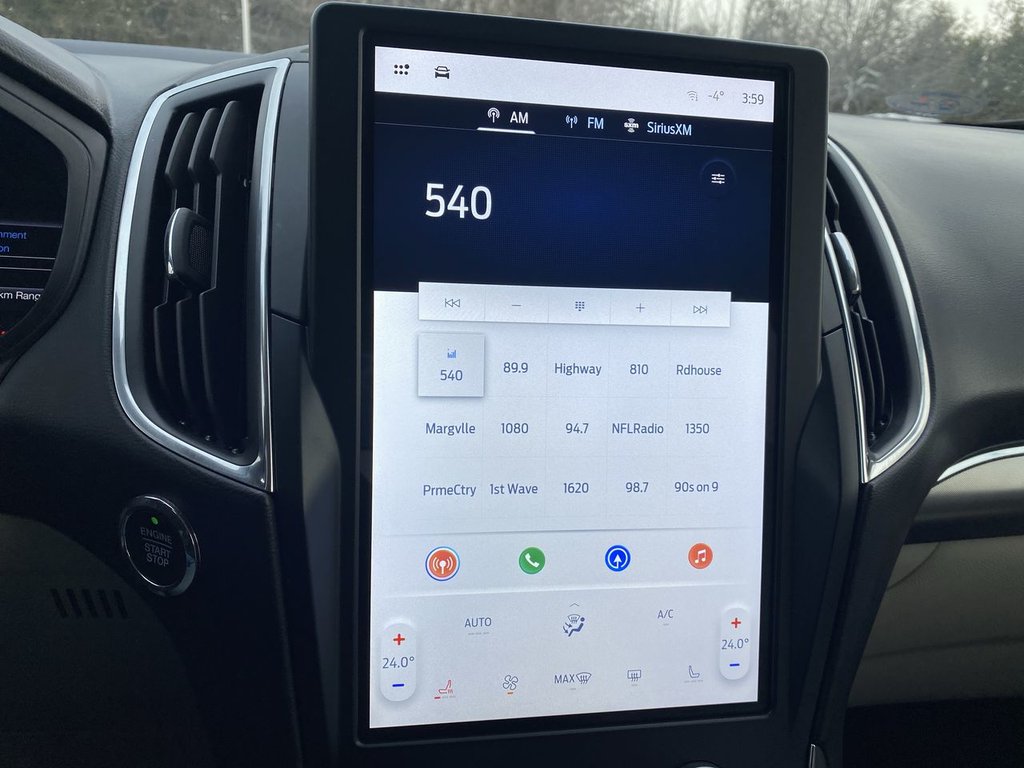 2022 Ford Edge Titanium in Alliston, Ontario - 16 - w1024h768px