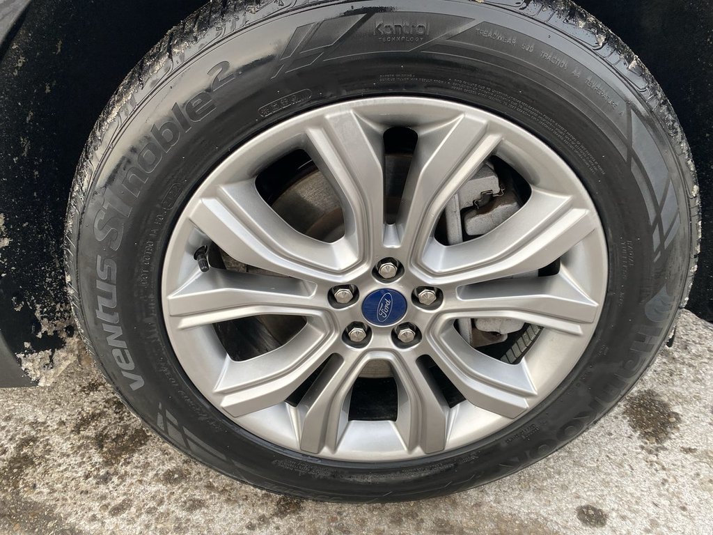 2022 Ford Edge Titanium in Alliston, Ontario - 10 - w1024h768px