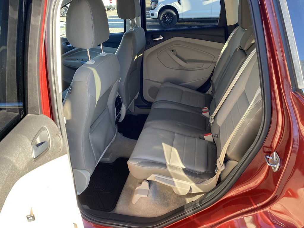 2016 Ford Escape SE in Alliston, Ontario - 21 - w1024h768px