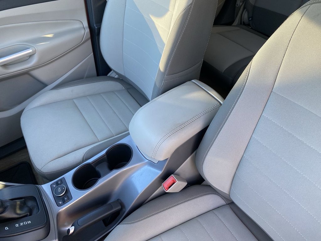 2016 Ford Escape SE in Alliston, Ontario - 20 - w1024h768px