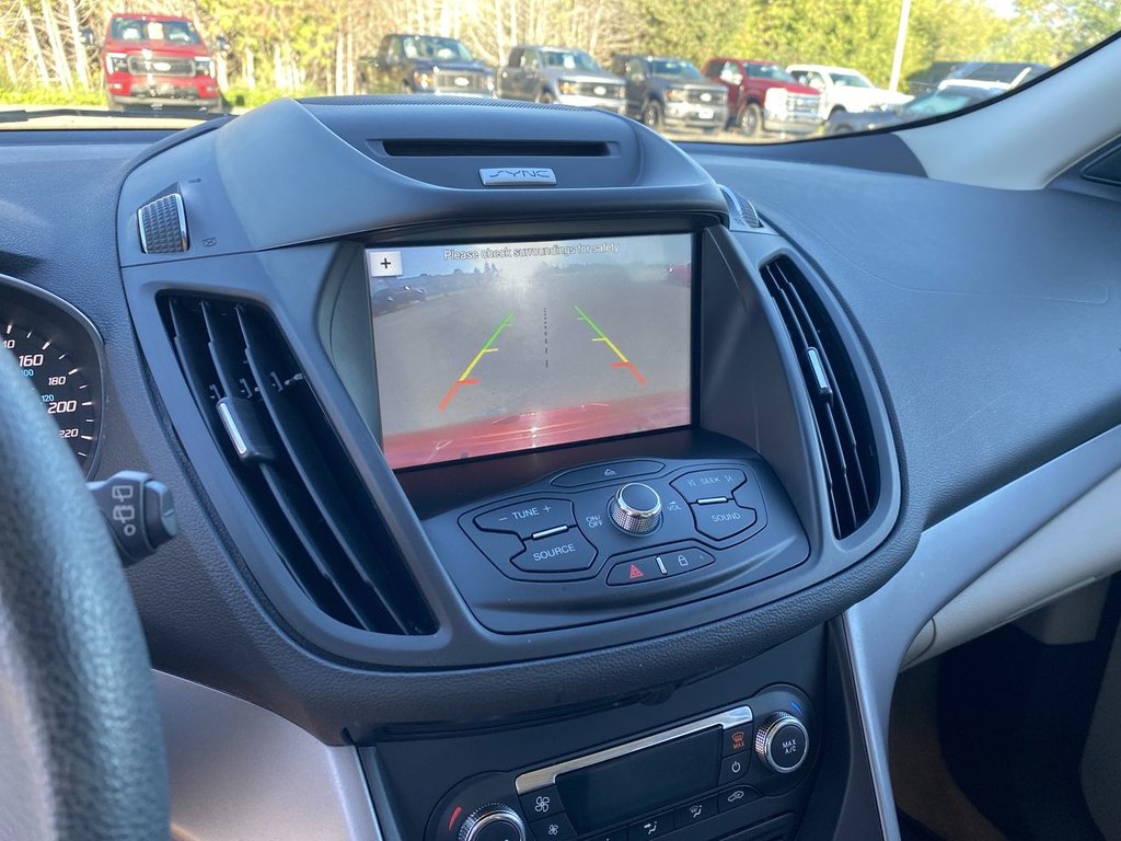 2016 Ford Escape SE in Alliston, Ontario - 17 - w1024h768px