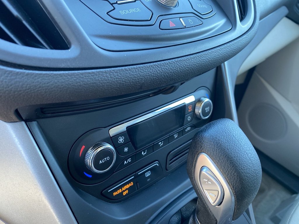 2016 Ford Escape SE in Alliston, Ontario - 18 - w1024h768px