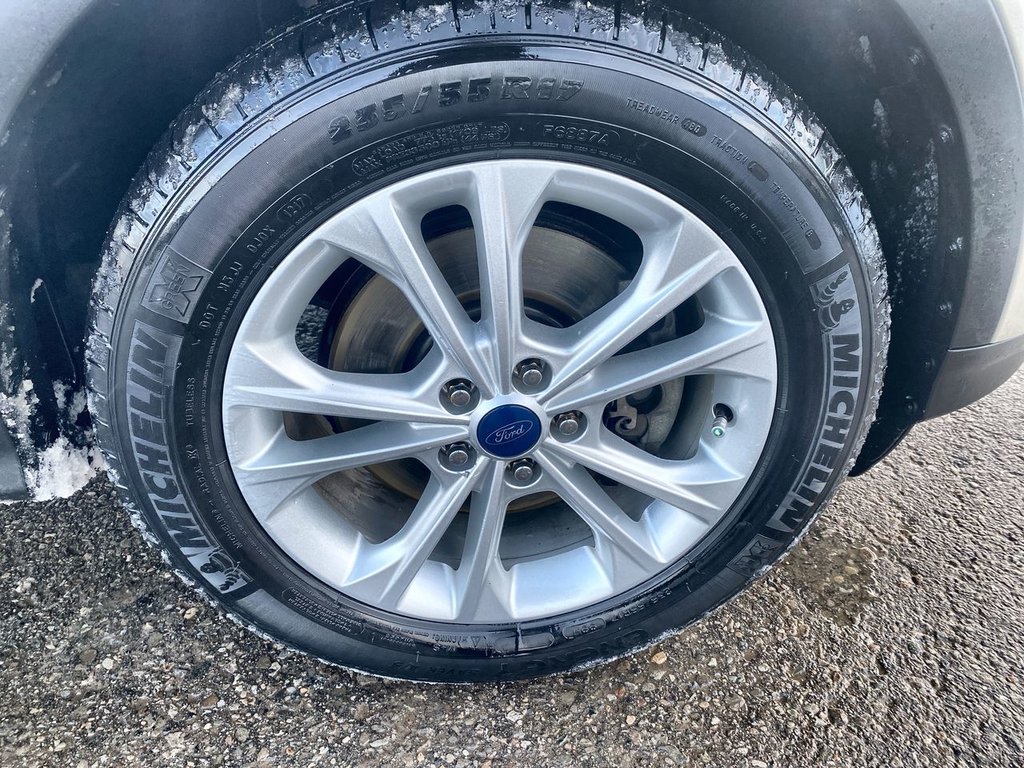 2017 Ford Escape SE in Alliston, Ontario - 10 - w1024h768px