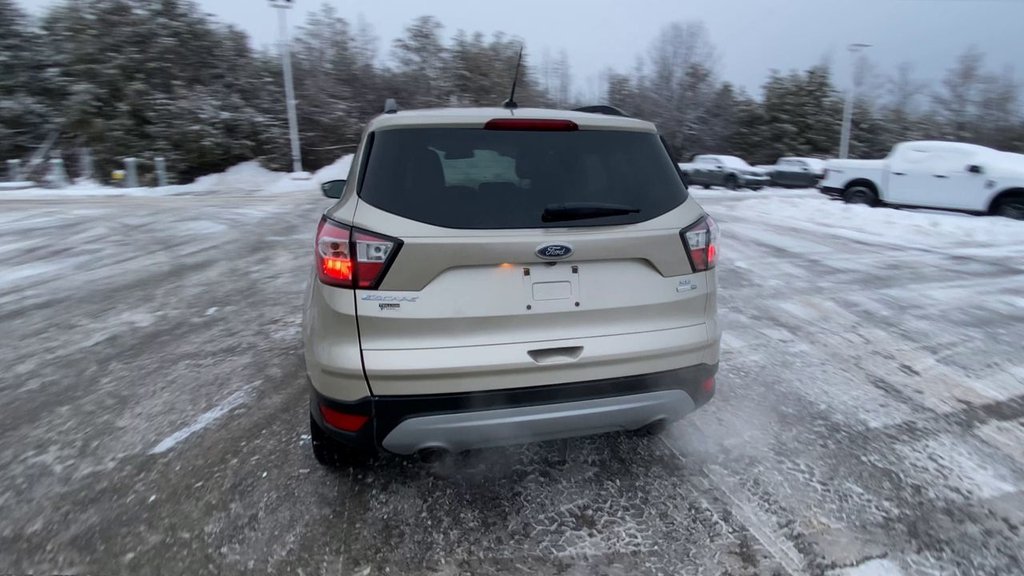 Ford Escape SE 2018 à Alliston, Ontario - 7 - w1024h768px