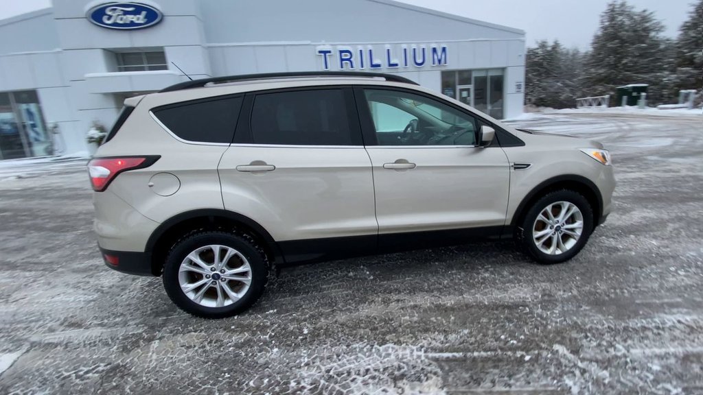Ford Escape SE 2018 à Alliston, Ontario - 9 - w1024h768px