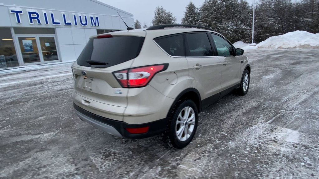 Ford Escape SE 2018 à Alliston, Ontario - 8 - w1024h768px