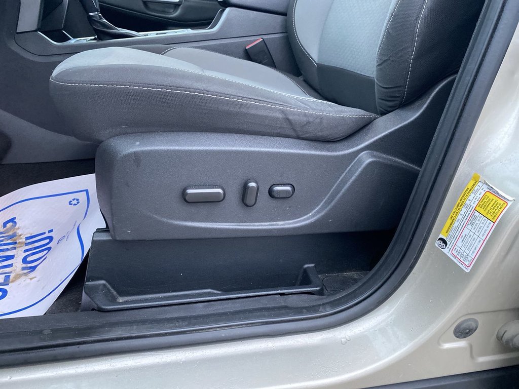 Ford Escape SE 2018 à Alliston, Ontario - 12 - w1024h768px