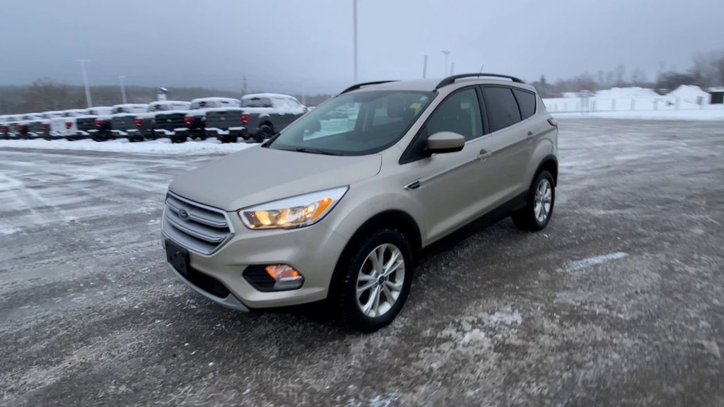 Ford Escape SE 2018 à Alliston, Ontario - 4 - w1024h768px